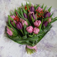 GP033 Tulpių puokštė